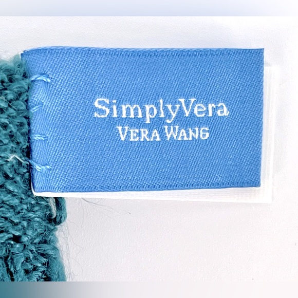 NWOT Simply Vera Vera Wang Knit Scarf & Ombré Gloves - Picture 11 of 12